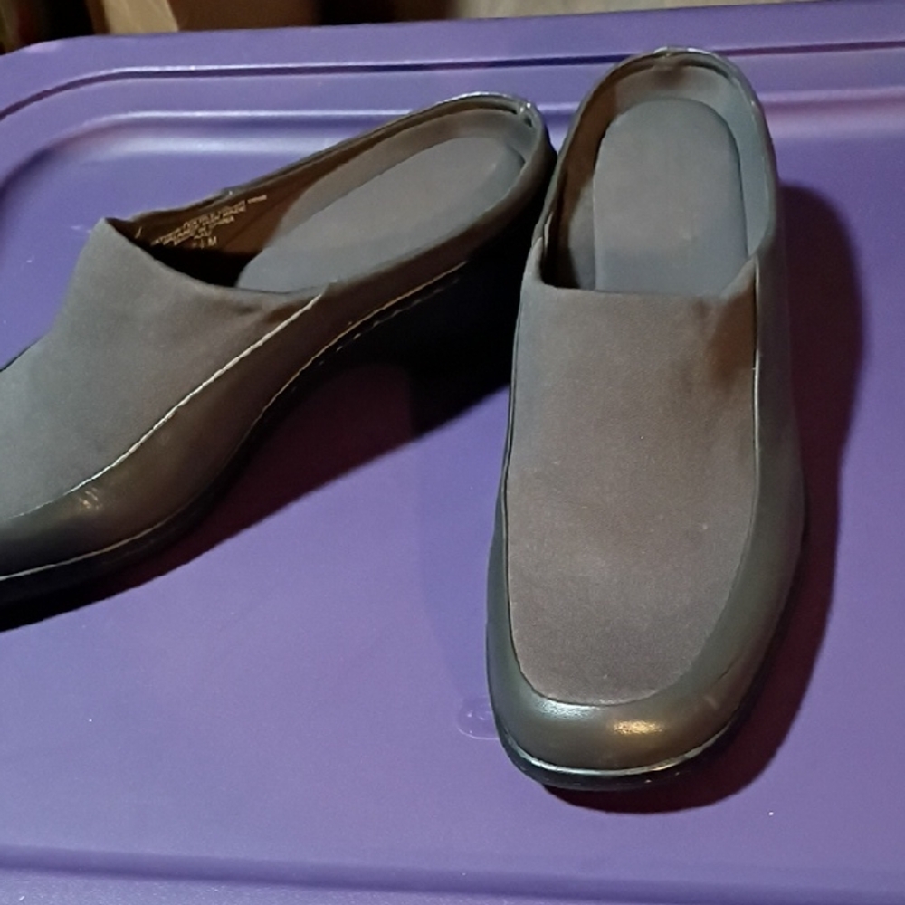 Easy Spirit Gray Women's Mules